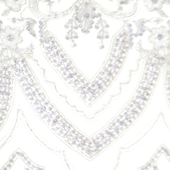 Wedding dress - Picture 4 of 7